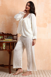 AXTZH Timeless Three-Piece Nightwear Set with Robe, Lace Accents, and Relaxed Fit for Everyday Luxury X0903-IVORY-NSL3PS