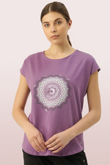 Enamor-E131 Orchid Violet MEDITATE TEE | DOLMAN SLEEVE BOAT NECK ANTI-ODOUR STRETCH COTTON GRAPHIC PRINTED TEE